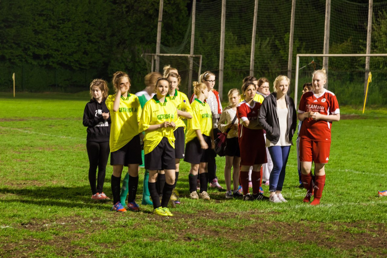 Bild 338 - B-Juniorinnen KaKi beim Abendturnier Schackendorf